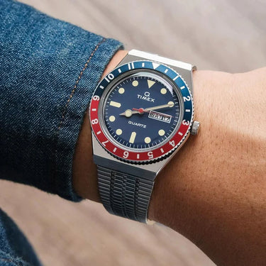 Timex Q 1979 Reissue 38mm Silver Navy Red